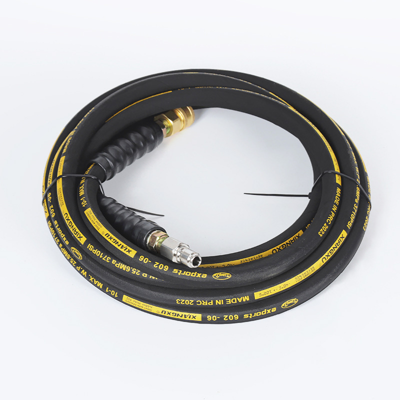 Trädgårdsvattning högtryckslang